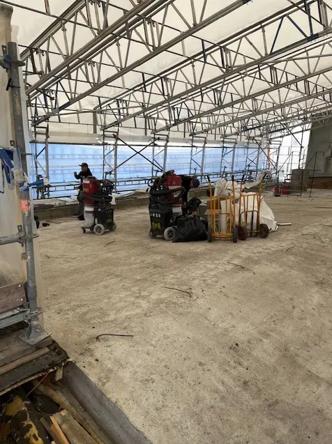 Remodex team på byggarbetsplats